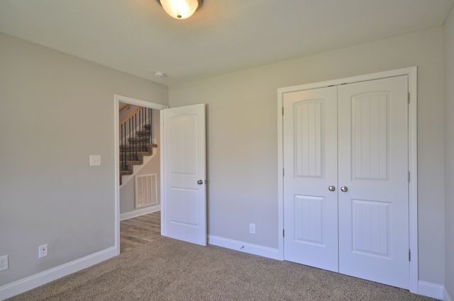 1688 RAINS RD, Clarksville, TN 37042