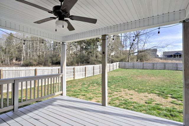 1688 RAINS RD, Clarksville, TN 37042