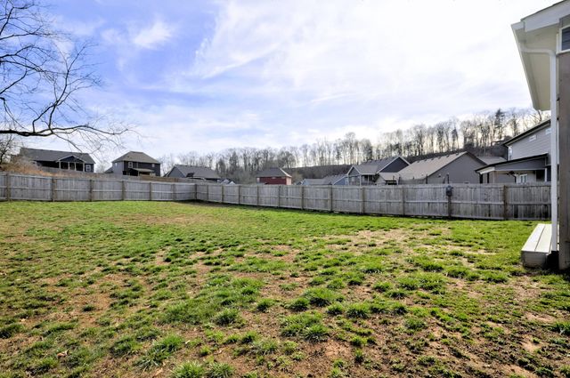 1688 RAINS RD, Clarksville, TN 37042