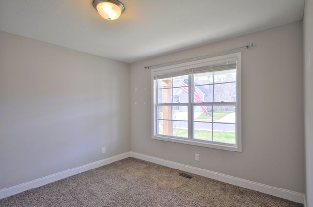 1688 RAINS RD, Clarksville, TN 37042