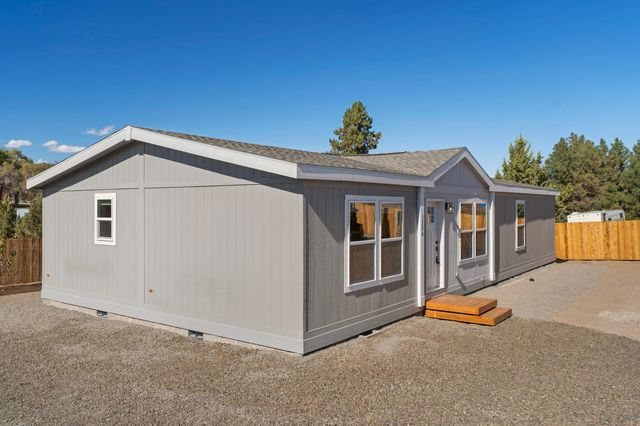 1536 SW Koyoda Street, Madras, OR 97741