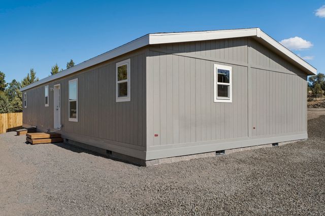 1536 SW Koyoda Street, Madras, OR 97741