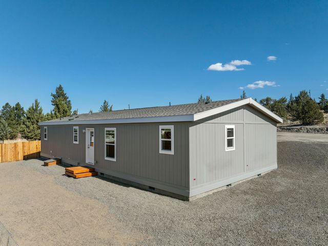 1536 SW Koyoda Street, Madras, OR 97741