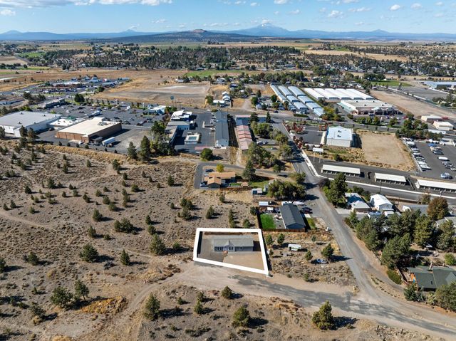 1536 SW Koyoda Street, Madras, OR 97741