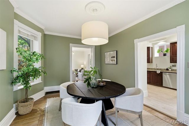 3705 Juniata Street, St Louis, MO 63116