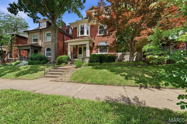 3705 Juniata Street, St Louis, MO 63116