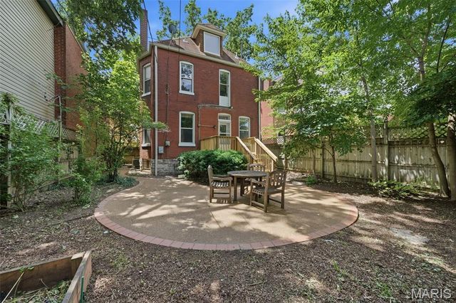 3705 Juniata Street, St Louis, MO 63116