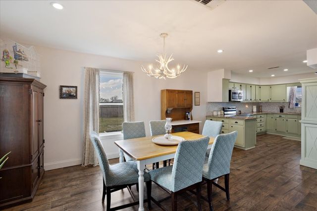 698 Hackberry, Van Alstyne, TX 75495