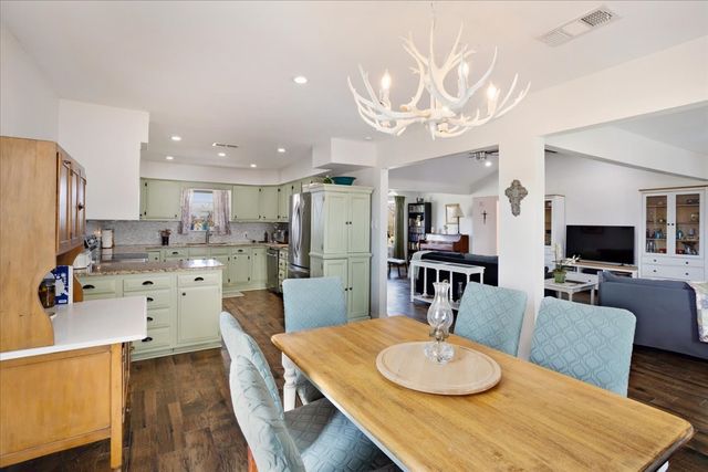 698 Hackberry, Van Alstyne, TX 75495