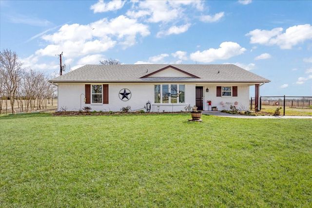 698 Hackberry, Van Alstyne, TX 75495