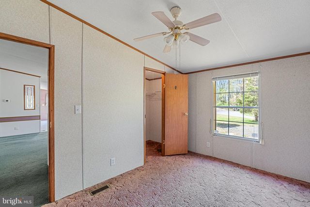 70 POPLAR DR, Boyertown, PA 19512