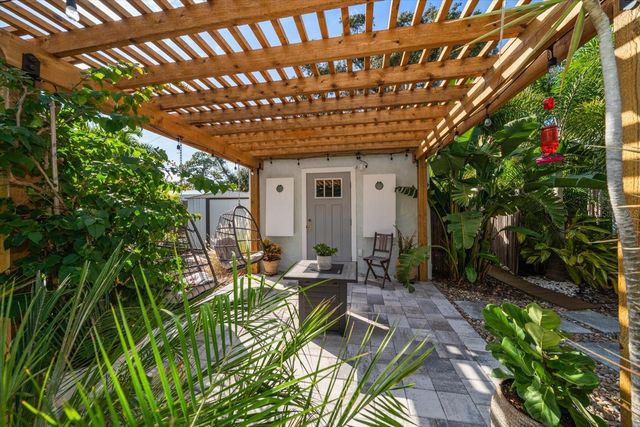 409 MARYLAND AVENUE, Crystal Beach, FL 34681