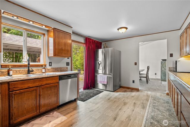 37911 300th Avenue SE, Enumclaw, WA 98022
