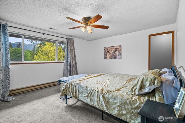 37911 300th Avenue SE, Enumclaw, WA 98022
