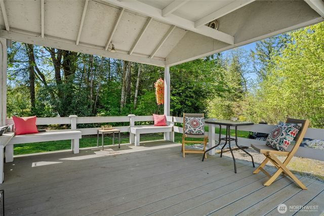 37911 300th Avenue SE, Enumclaw, WA 98022