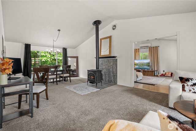 37911 300th Avenue SE, Enumclaw, WA 98022