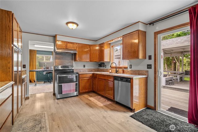 37911 300th Avenue SE, Enumclaw, WA 98022