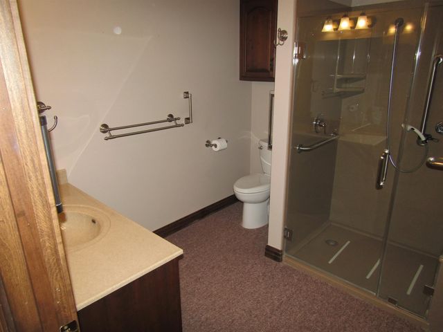 160 S Estates Dr, Salina, KS 67401