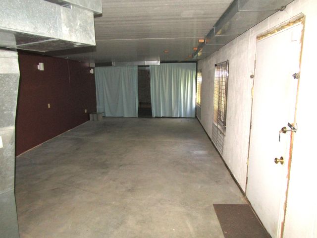 160 S Estates Dr, Salina, KS 67401