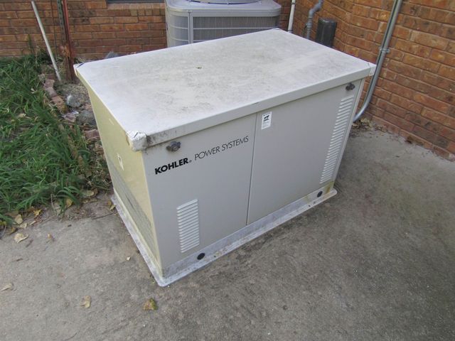 160 S Estates Dr, Salina, KS 67401