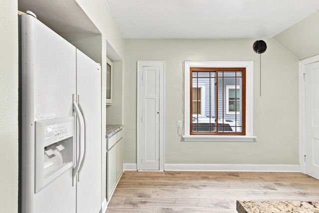 1964 S 81st STREET, West Allis, WI 53219