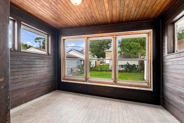 1964 S 81st STREET, West Allis, WI 53219