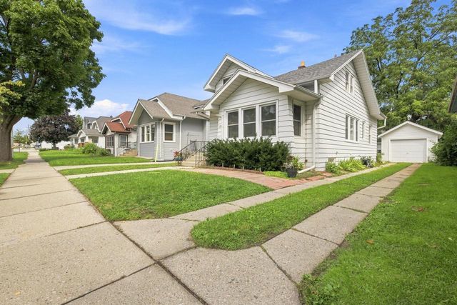 1964 S 81st STREET, West Allis, WI 53219