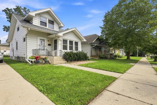 1964 S 81st STREET, West Allis, WI 53219