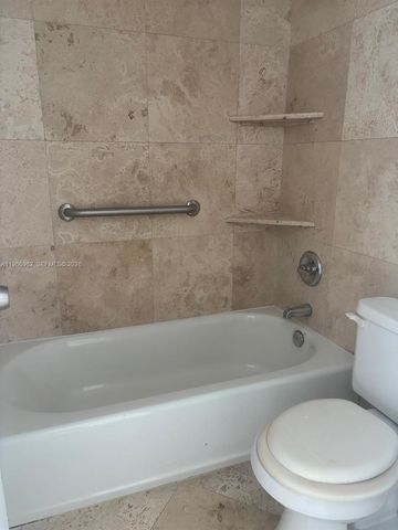 19715 SW 114th Ave 352, Miami, FL 33157