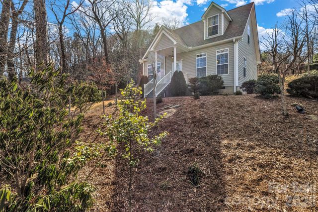 387 Goodview Drive, Hendersonville, NC 28792