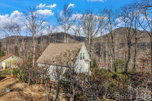 387 Goodview Drive, Hendersonville, NC 28792