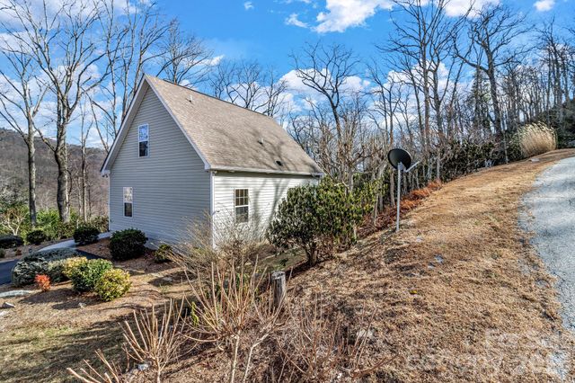 387 Goodview Drive, Hendersonville, NC 28792