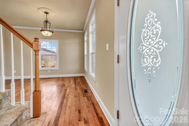 387 Goodview Drive, Hendersonville, NC 28792