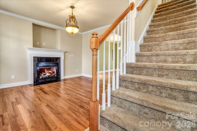 387 Goodview Drive, Hendersonville, NC 28792