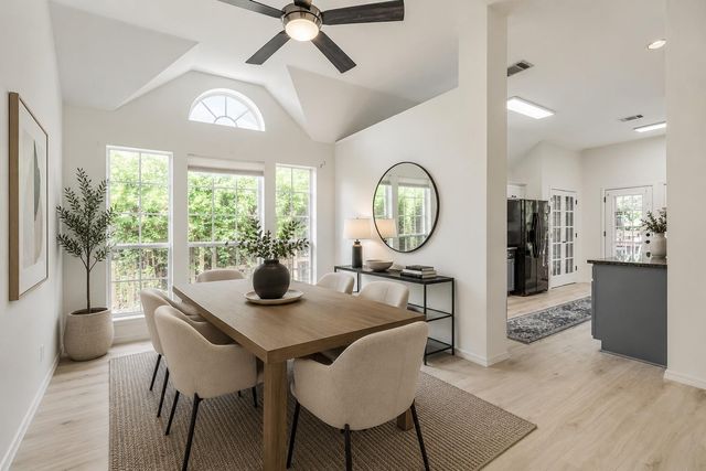 206 Gann ST, Georgetown, TX 78626