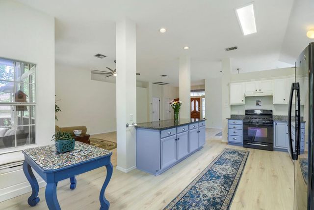 206 Gann ST, Georgetown, TX 78626