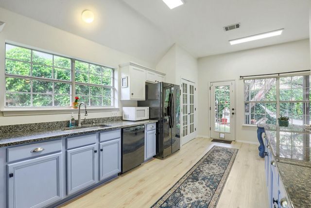 206 Gann ST, Georgetown, TX 78626