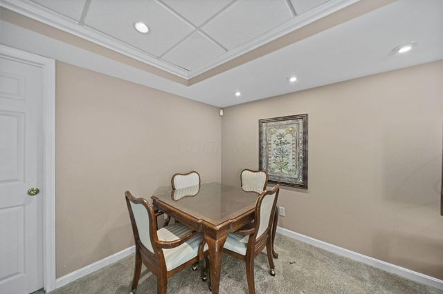 5049 Glenaire Drive, Dublin, OH 43017