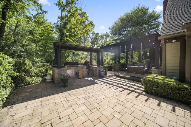 5049 Glenaire Drive, Dublin, OH 43017