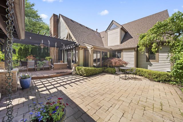 5049 Glenaire Drive, Dublin, OH 43017