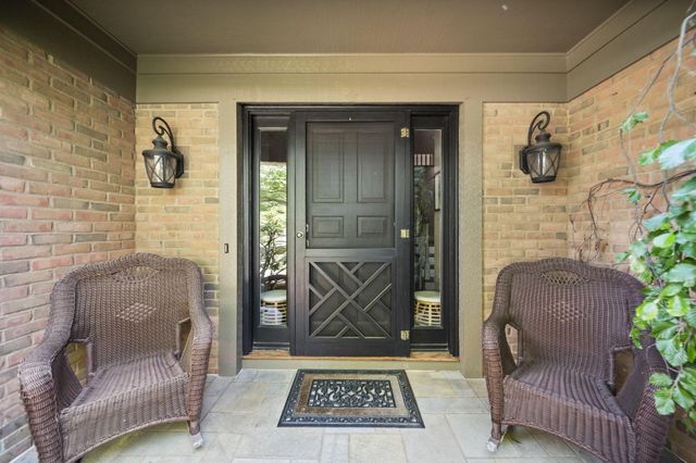 5049 Glenaire Drive, Dublin, OH 43017
