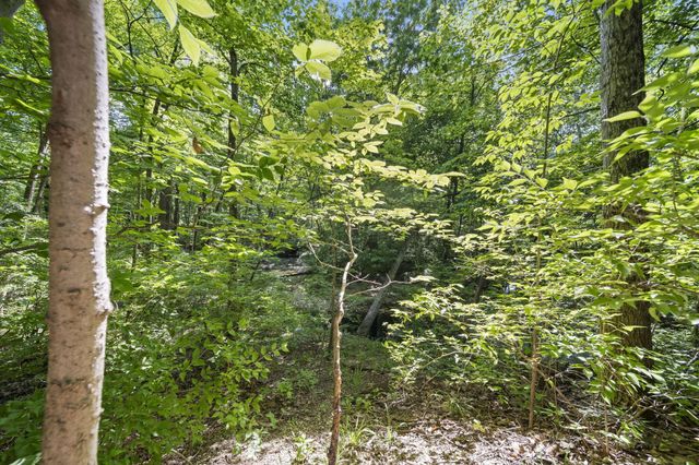 5049 Glenaire Drive, Dublin, OH 43017