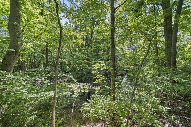 5049 Glenaire Drive, Dublin, OH 43017