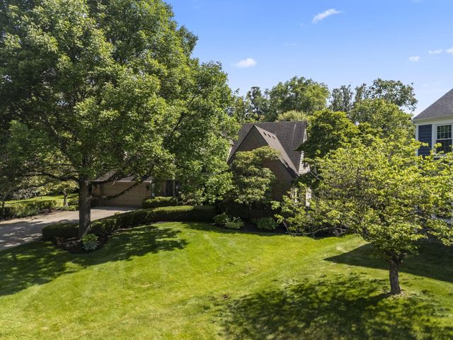 5049 Glenaire Drive, Dublin, OH 43017