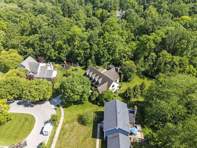 5049 Glenaire Drive, Dublin, OH 43017