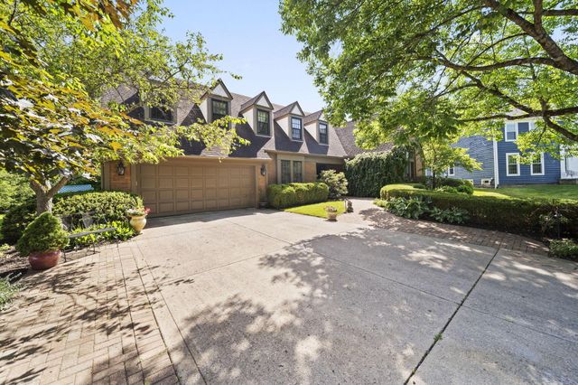 5049 Glenaire Drive, Dublin, OH 43017