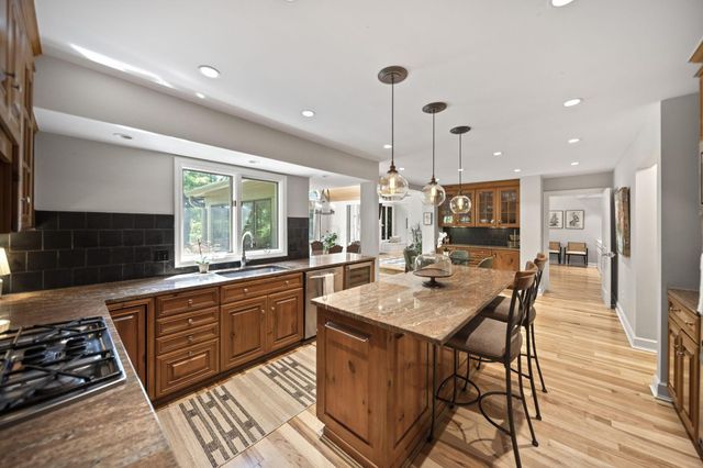 5049 Glenaire Drive, Dublin, OH 43017
