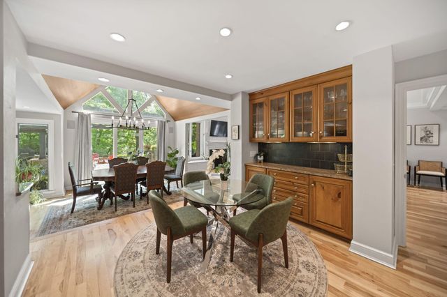 5049 Glenaire Drive, Dublin, OH 43017