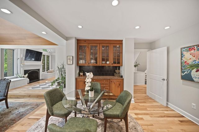 5049 Glenaire Drive, Dublin, OH 43017