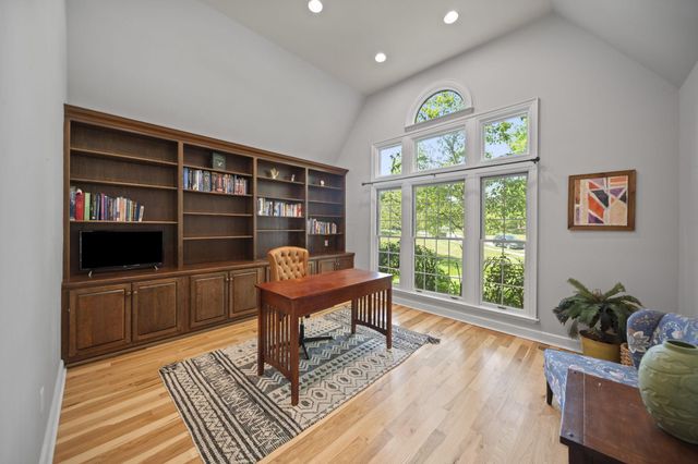 5049 Glenaire Drive, Dublin, OH 43017